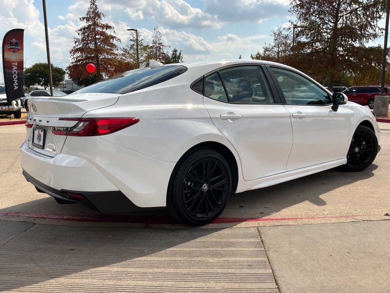 Used 2026 Toyota Camry SE FWD image 6