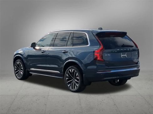 New 2026 Volvo XC90 B5 Plus w/ Protection Package Premier image 4