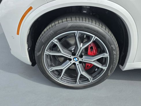 New 2026 BMW X5 xDrive40i w/ Executive Package image 6