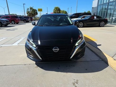 Used 2023 Nissan Altima 2.5 SV image 9