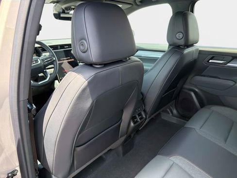 New 2026 GMC Terrain AT4 w/ Convenience Package III AWD/4WD image 13
