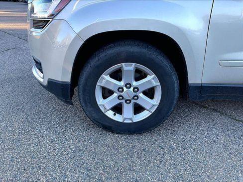 Used 2016 GMC Acadia SLE AWD/4WD image 4