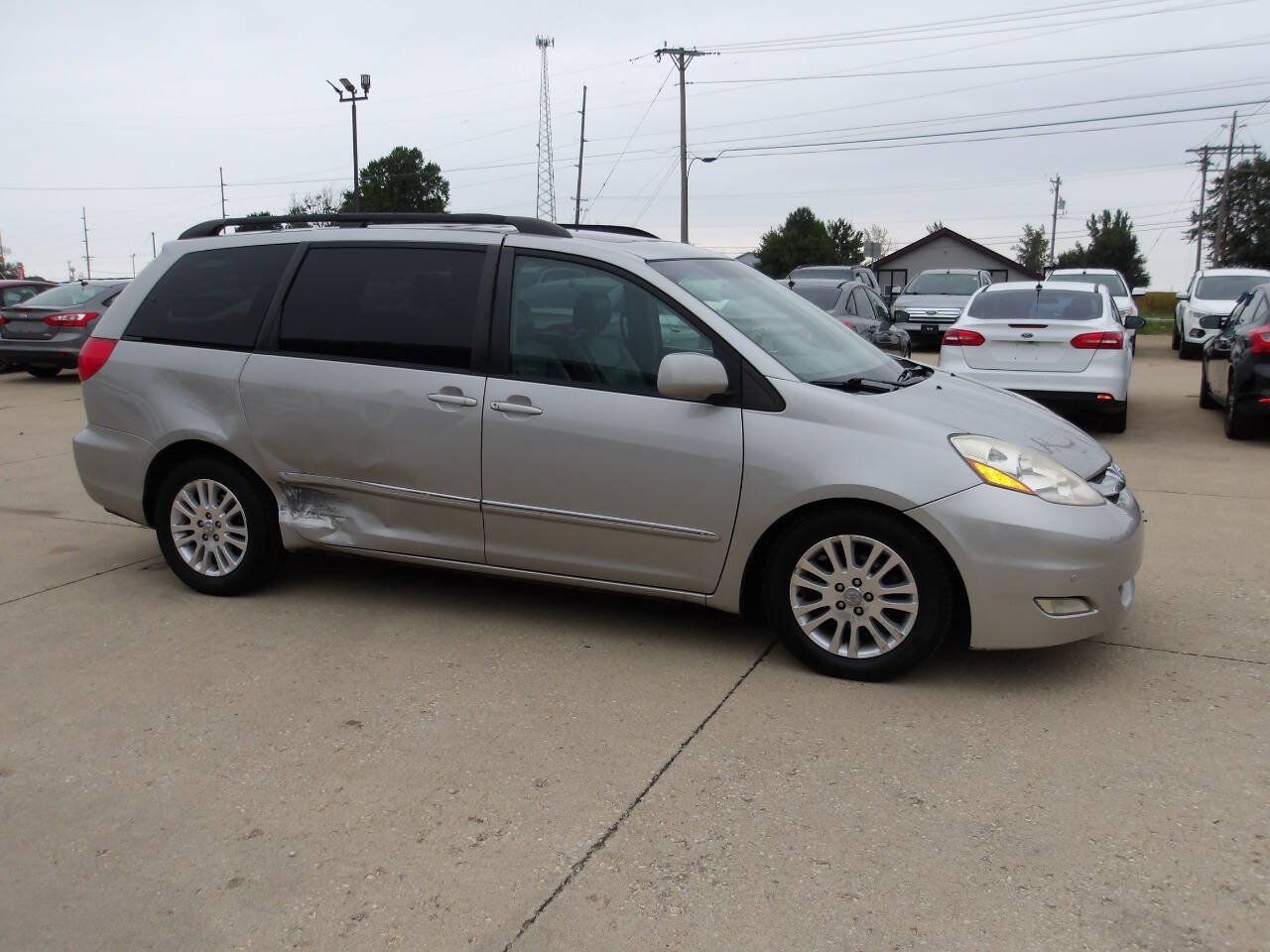 Used 2008 Toyota Sienna XLE Limited w/ XLE Limited Pkg 1 FWD image 6