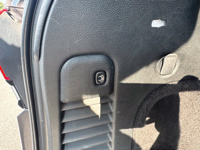 Used 2019 Jeep Grand Cherokee Altitude AWD/4WD image 11