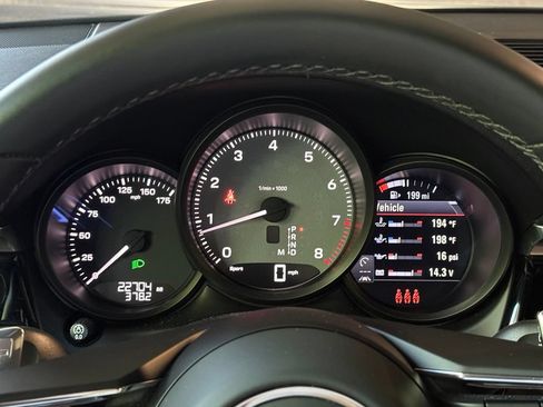 Certified 2023 Porsche Macan S AWD/4WD image 25