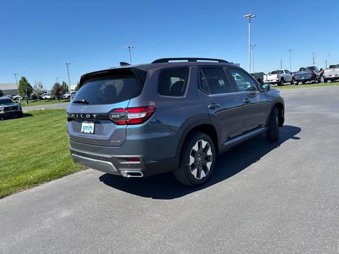 New 2026 Honda Pilot Elite image 3