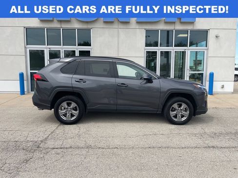 Used 2024 Toyota RAV4 XLE AWD/4WD image 4