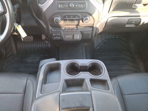 Used 2022 Chevrolet Silverado 2500 W/T w/ WT Convenience Package AWD/4WD image 15