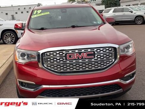 Used 2019 GMC Acadia Denali AWD/4WD image 3