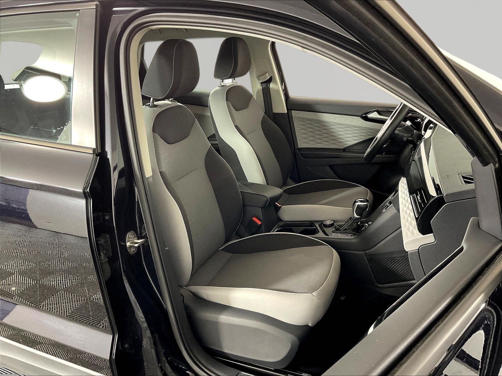 Used 2024 Volkswagen Taos S AWD/4WD image 28