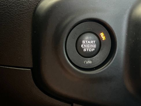 Used 2020 Jeep Gladiator Rubicon AWD/4WD image 27