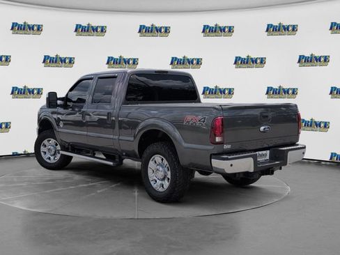 Used 2016 Ford F250 XLT w/ XLT Premium Package AWD/4WD image 11