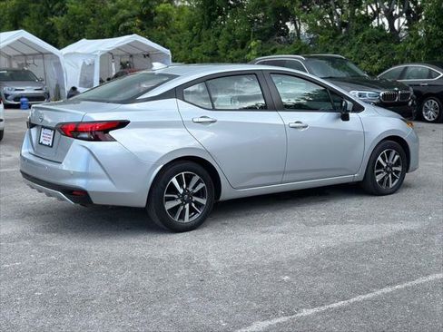 Used 2025 Nissan Versa SV FWD image 7