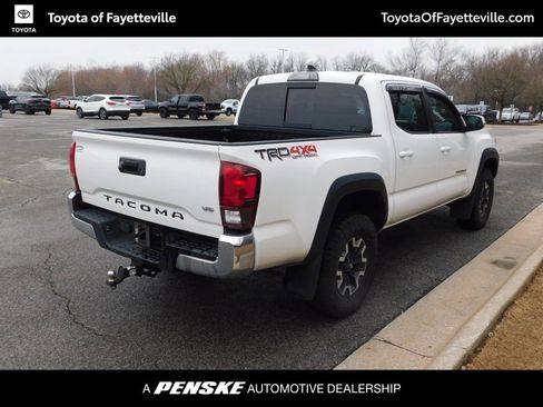 Used 2019 Toyota Tacoma TRD Off-Road image 4
