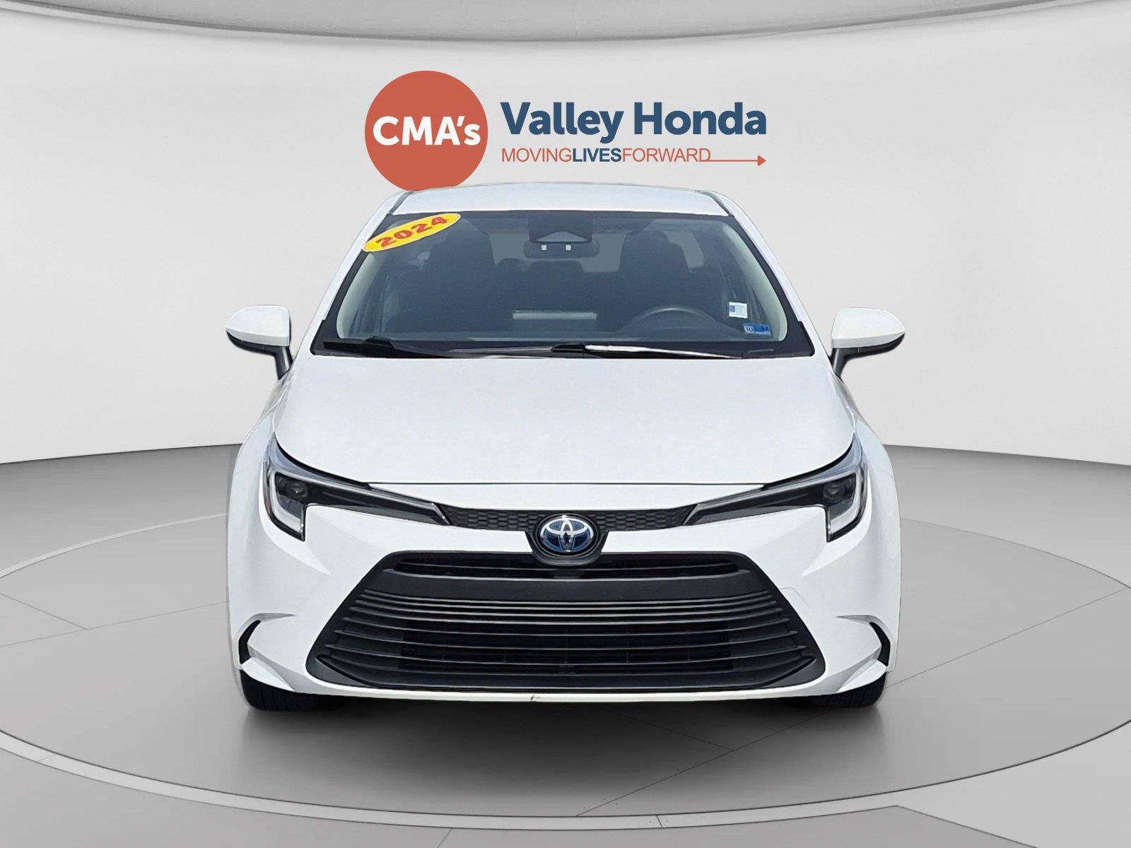 Used 2024 Toyota Corolla LE w/ LE Convenience Package FWD image 8