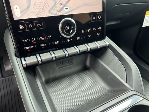 New 2026 GMC Terrain AT4 w/ Convenience Package III image 31