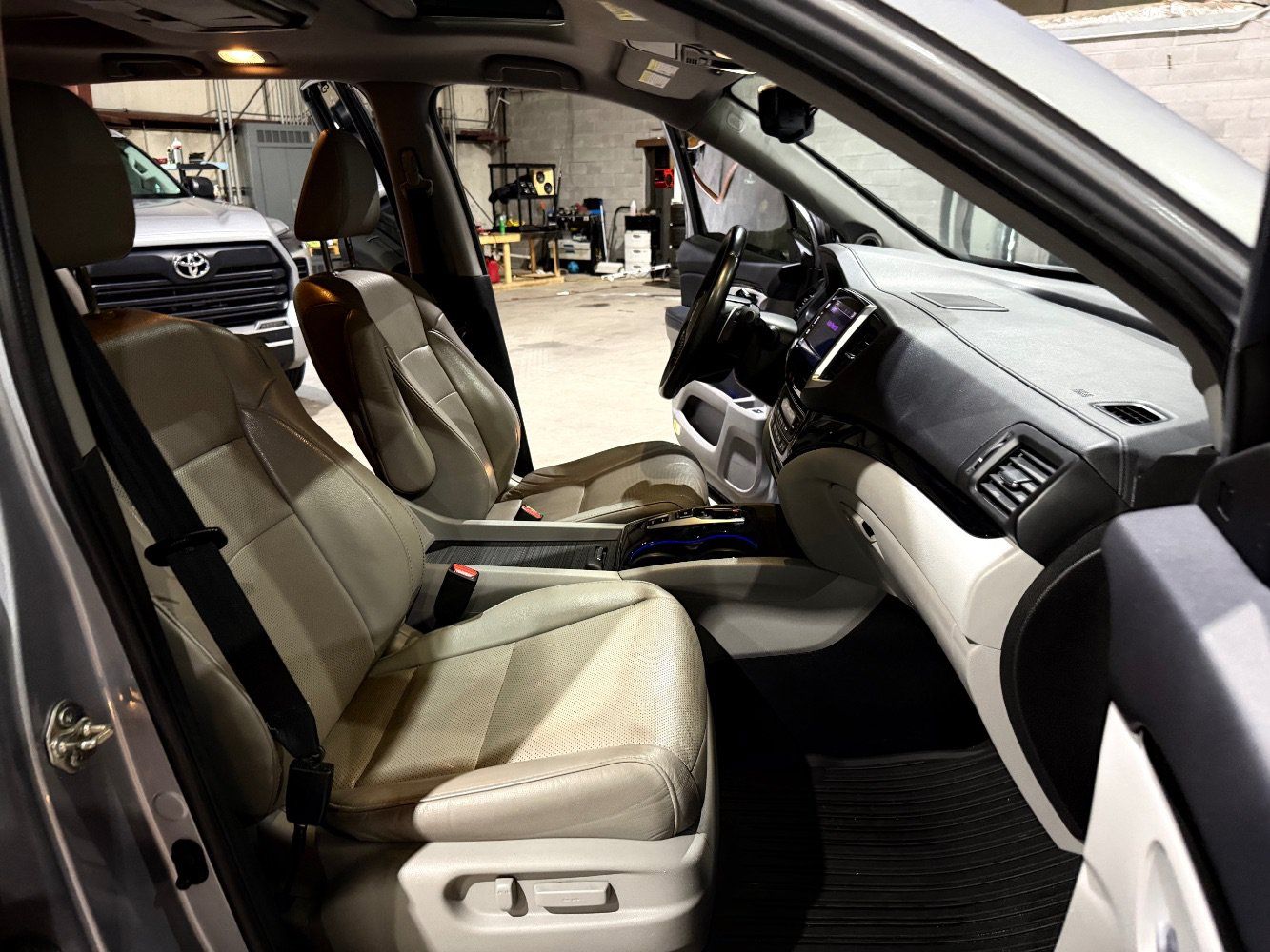 Used 2018 Honda Pilot Elite image 26