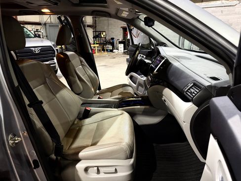 Used 2018 Honda Pilot Elite image 26