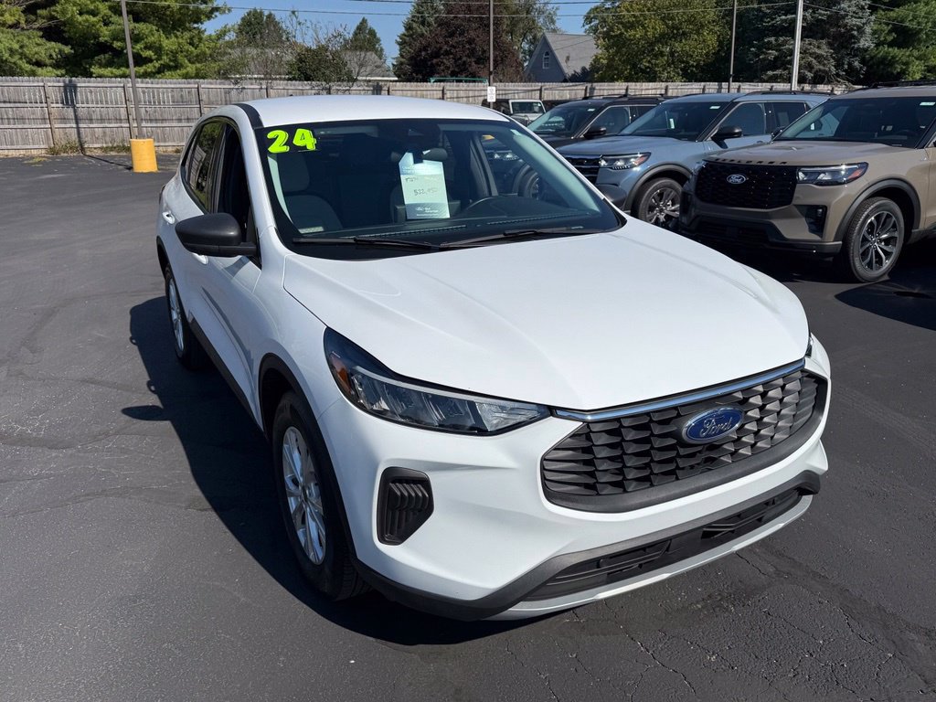 Certified 2024 Ford Escape Active w/ Tech Pack #1 AWD/4WD image 3