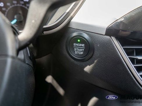 Used 2020 Ford Escape SE AWD/4WD image 23