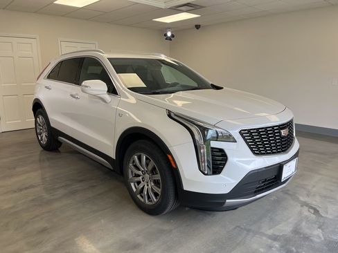 Used 2023 Cadillac XT4 Premium Luxury w/ Cold Weather Package AWD/4WD image 1