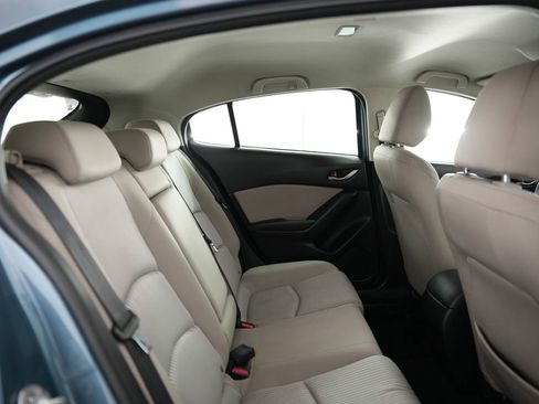 Used 2015 MAZDA MAZDA3 i Touring image 36
