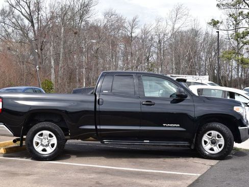 Used 2017 Toyota Tundra SR5 image 4