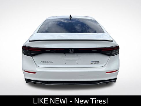 Used 2024 Honda Accord Sport image 9