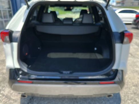 Used 2020 Toyota RAV4 XSE AWD/4WD image 8