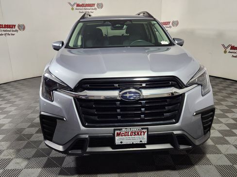 Used 2024 Subaru Ascent Premium w/ Convenience Package image 2