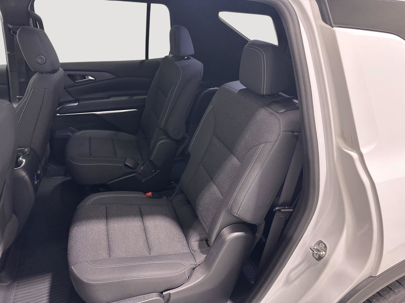 Used 2024 Chevrolet Traverse LT w/ LPO, Floor Liner Package AWD/4WD image 23