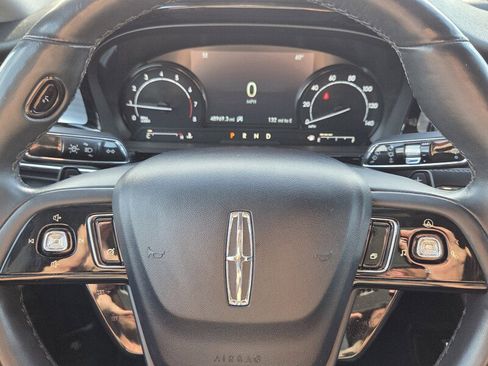 Used 2021 Lincoln Corsair AWD w/ Equipment Group 101A image 22