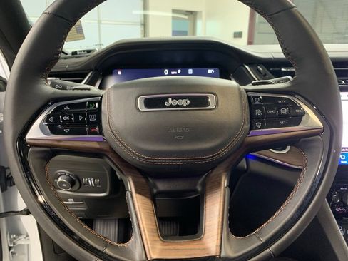 Certified 2024 Jeep Grand Cherokee Summit w/ Adv Protech Group IV AWD/4WD image 23