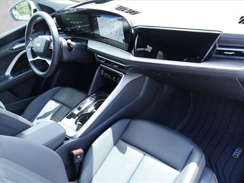 Certified 2025 Audi Q5 Premium w/ Premium Plus AWD/4WD image 26