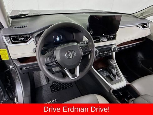 Used 2024 Toyota RAV4 Limited FWD image 7