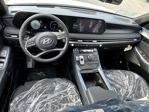 New 2025 Hyundai Palisade Calligraphy image 15