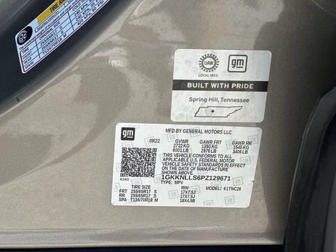Used 2023 GMC Acadia AT4 w/ Technology Package AWD/4WD image 34