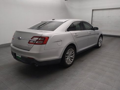 Used 2015 Ford Taurus Limited FWD image 9
