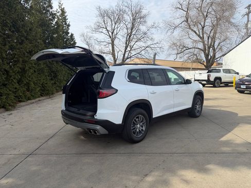 Used 2025 GMC Acadia Elevation AWD/4WD image 32
