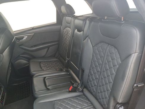 Used 2023 Audi SQ7 Prestige w/ Sport Package image 15