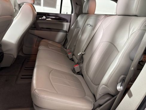 Used 2017 Buick Enclave Leather FWD image 13