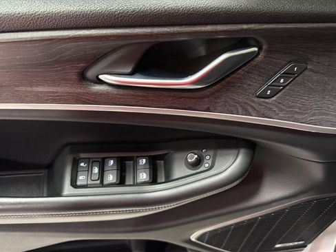 Used 2021 Jeep Grand Cherokee L Limited image 16