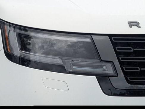 Used 2023 Land Rover Range Rover Autobiography AWD/4WD image 10
