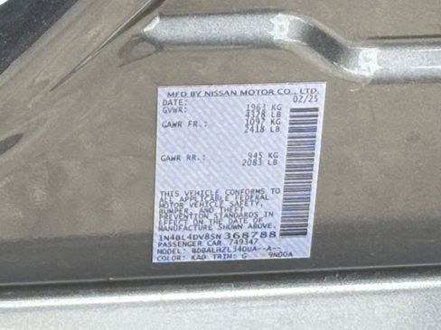 Used 2025 Nissan Altima 2.5 SV FWD image 23
