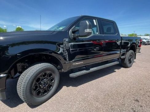 New 2026 Ford F250 XLT w/ XLT Premium Package AWD/4WD image 4