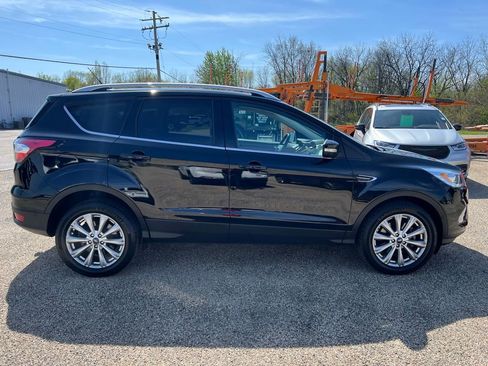 Used 2018 Ford Escape Titanium image 8