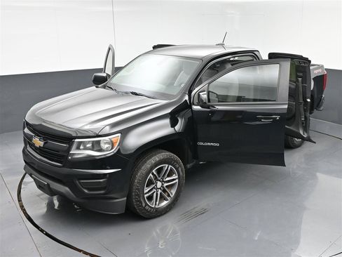 Used 2019 Chevrolet Colorado W/T w/ Custom Special Edition AWD/4WD image 38