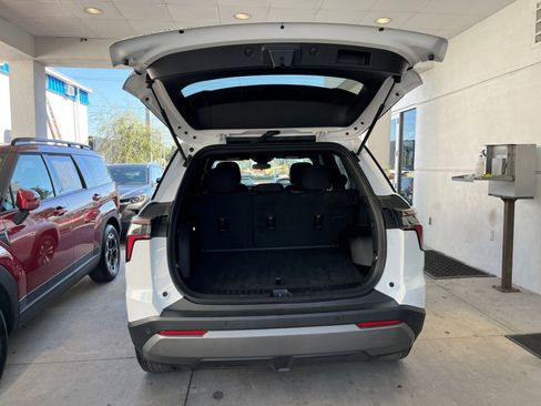 Used 2025 Chevrolet Equinox LT image 31