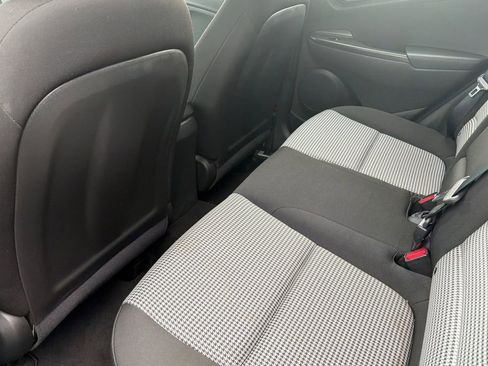 Used 2022 Hyundai Kona SE image 9