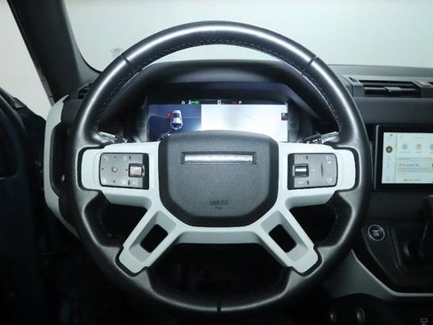 Used 2020 Land Rover Defender 110 SE image 23